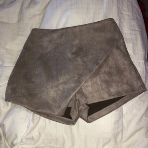 grey suede skort